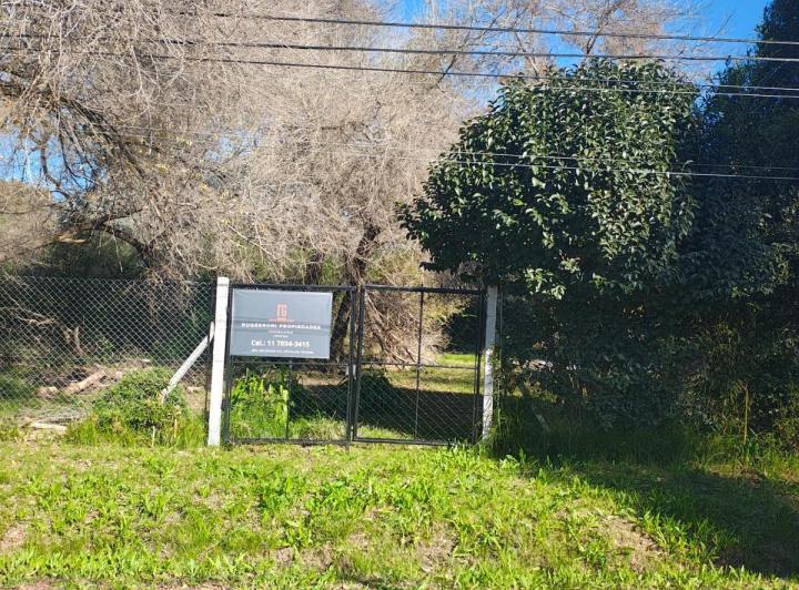 Terreno · 1750m²