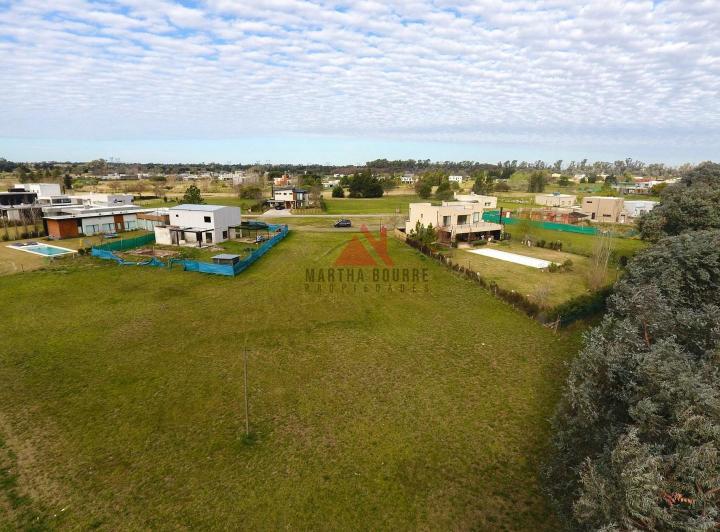 Terreno · 1579m²