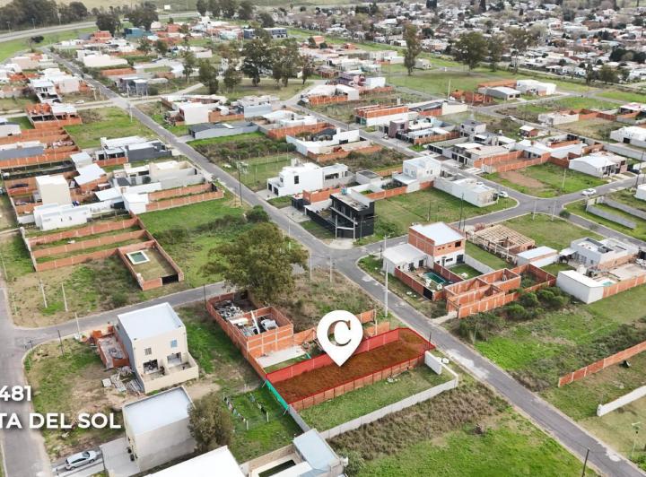 Terreno · 237m²