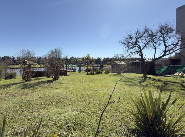 Terreno · 1200m²