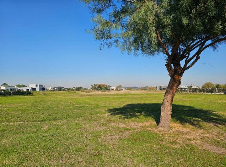 Terreno · 900m²