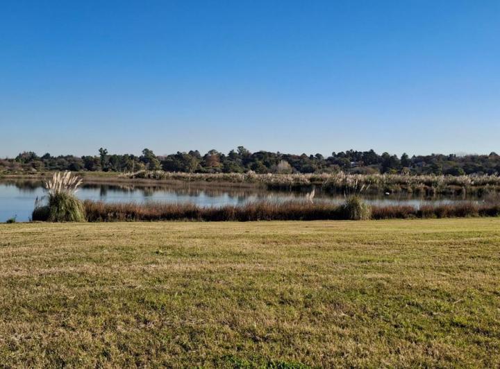 Terreno · 903m²