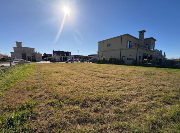 Terreno · 554m²