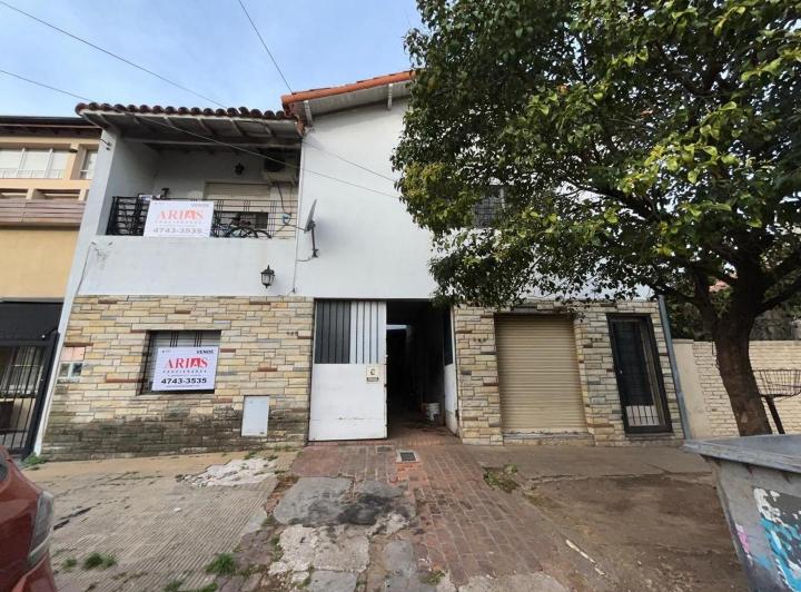 Terreno · 214m²