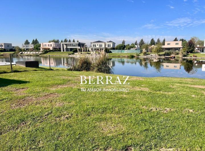 Terreno · 982m²