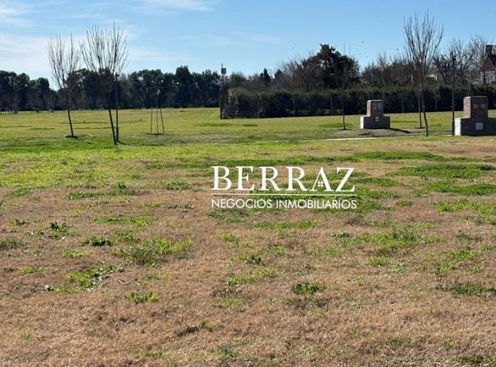 Terreno · 640m²