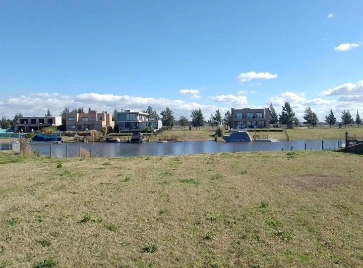 Terreno · 900m²