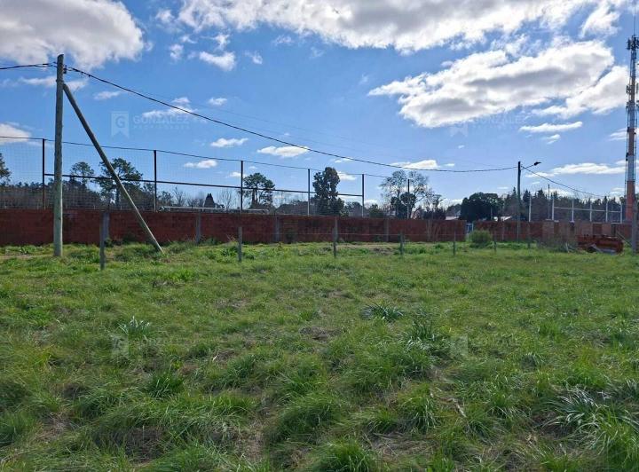 Terreno · 327m²