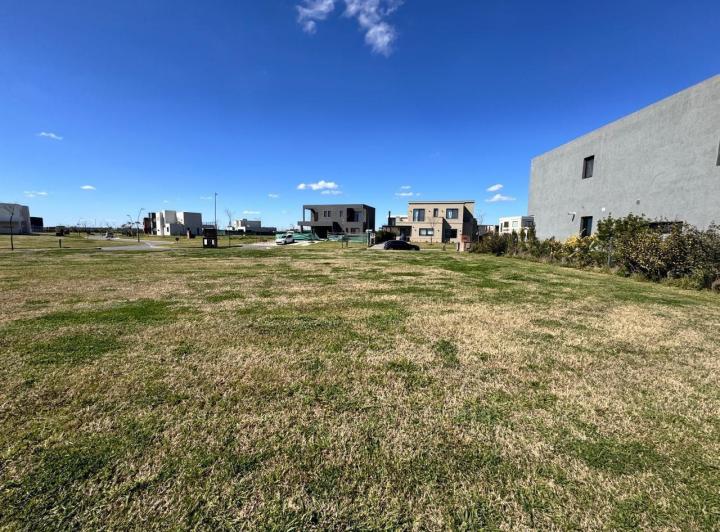 Terreno · 625m²
