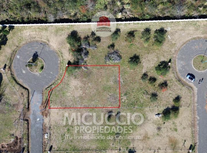 Terreno · 600m²
