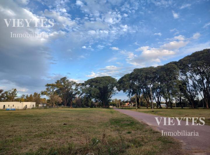 Terreno · 602m²