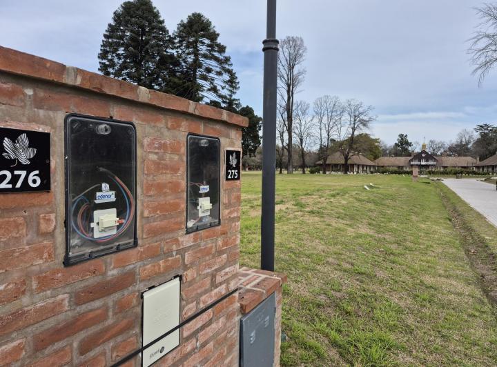 Terreno · 894m²