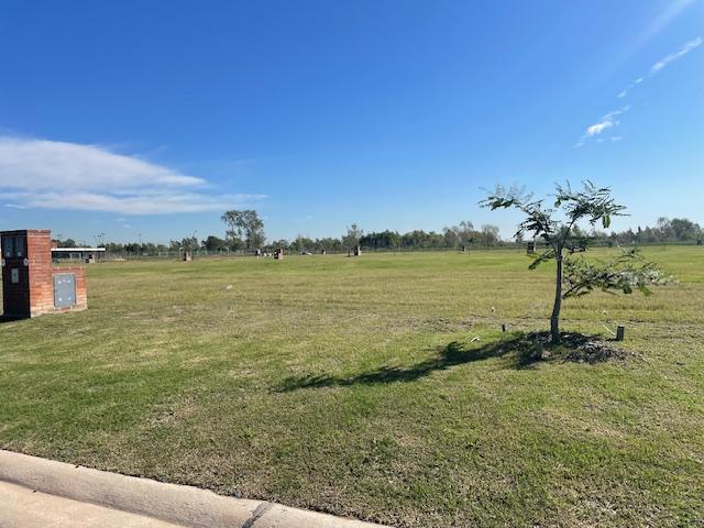 Terreno · 682m²