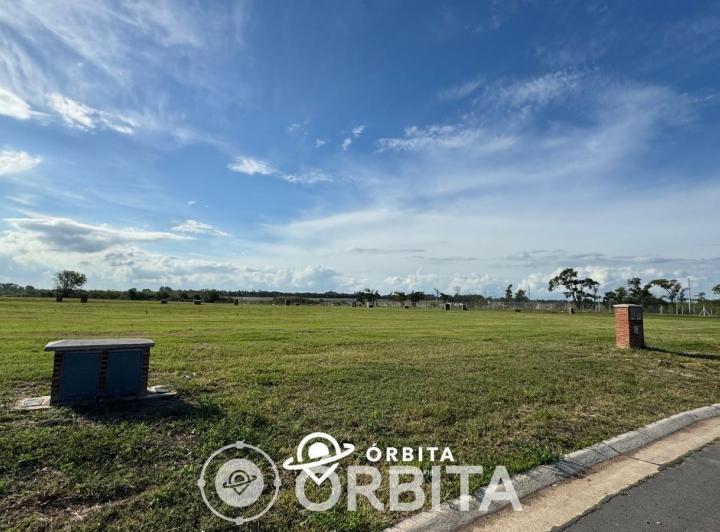 Terreno · 663m²