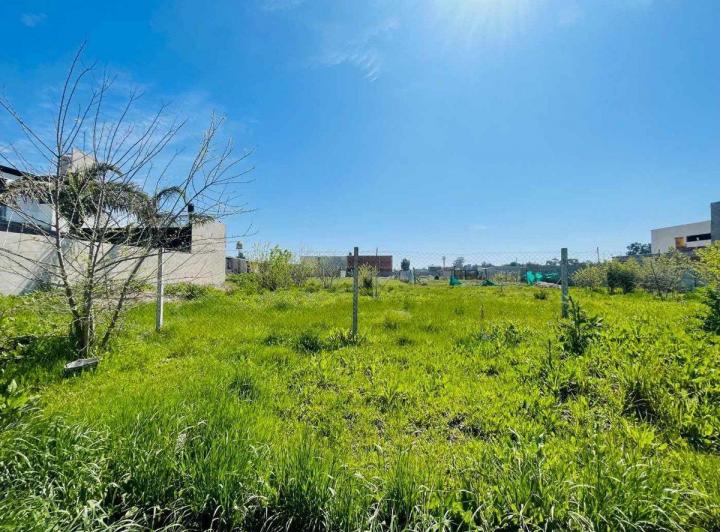 Terreno · 375m²