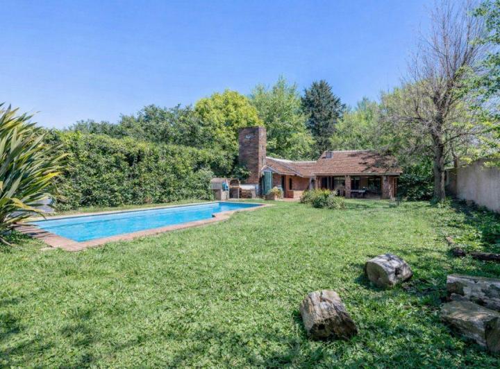 Terreno · 818m²
