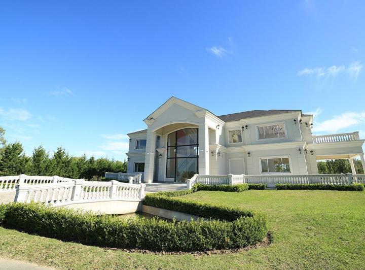 Terreno · 860m²