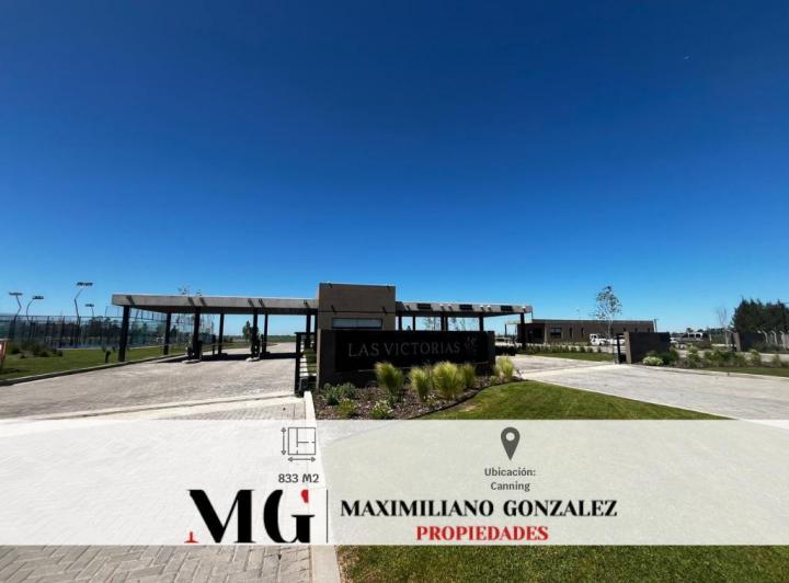 Terreno · 833m²