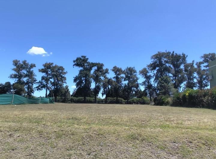 Terreno · 1200m²