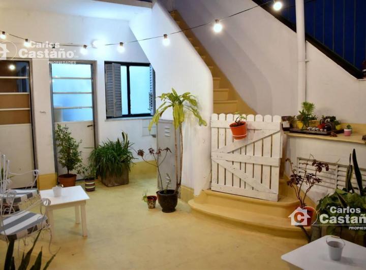 Terreno · 384m² · 7 Ambientes · 1 Cochera