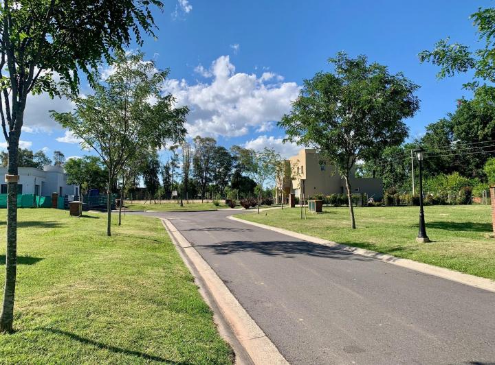 Terreno · 518m²
