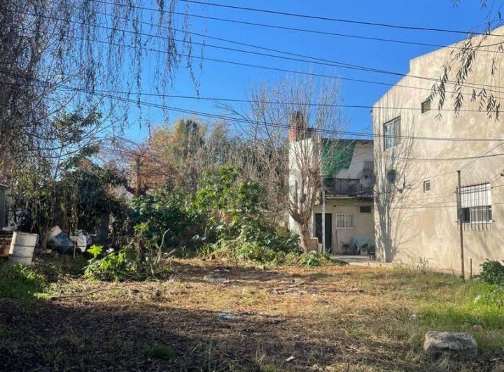 Terreno · 240m²