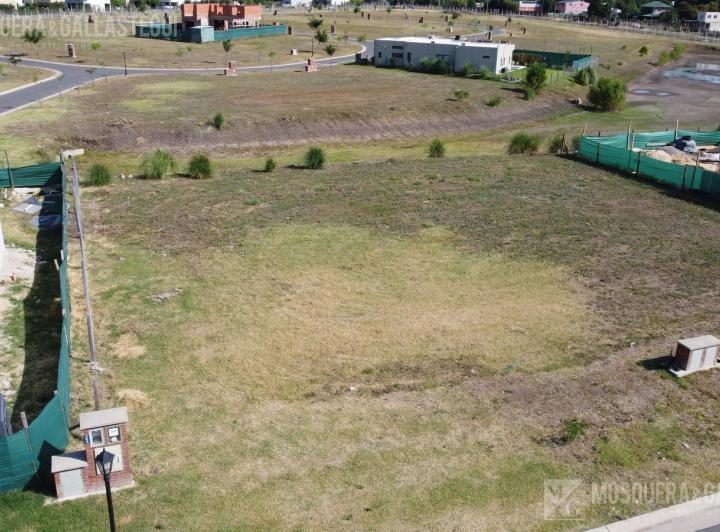 Terreno · 505m²