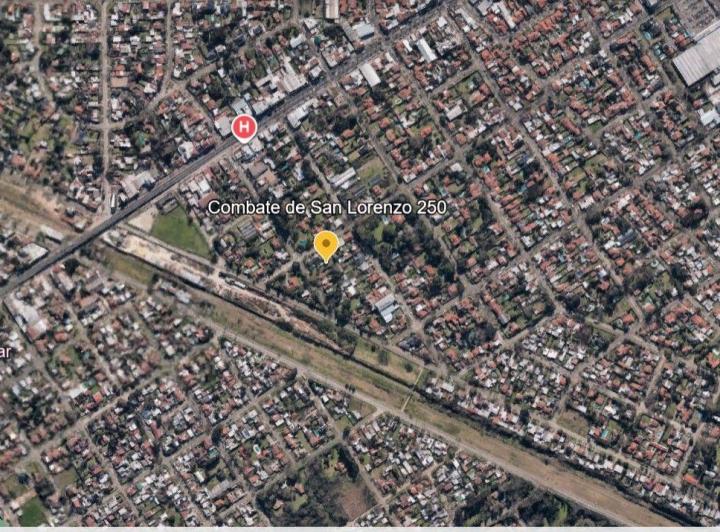 Terreno · 400m²