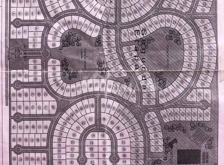 Terreno · 581m²