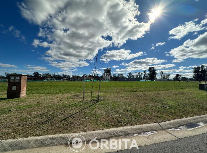 Terreno · 551m²