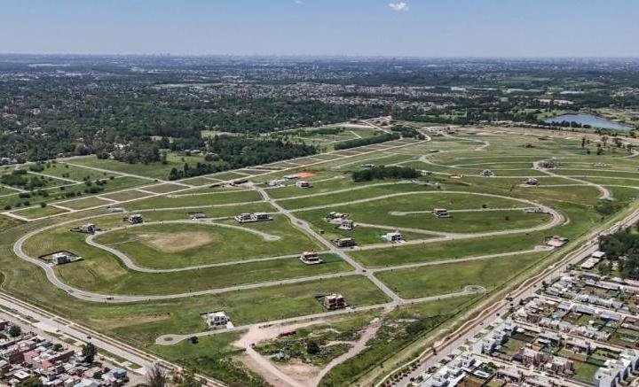 Terreno · 600m²