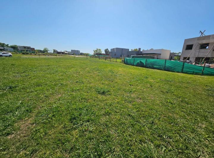 Terreno · 563m²