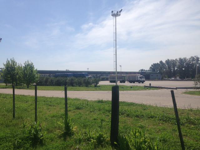 Terreno · 27000m²