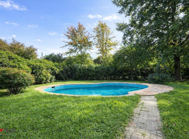 Terreno · 650m²