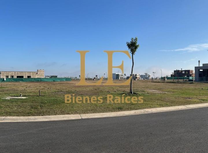 Terreno · 659m²