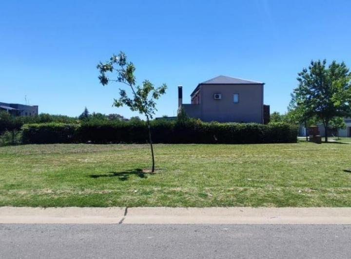 Terreno · 454m²