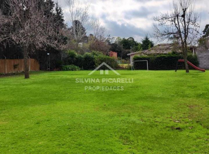 Terreno · 730m²