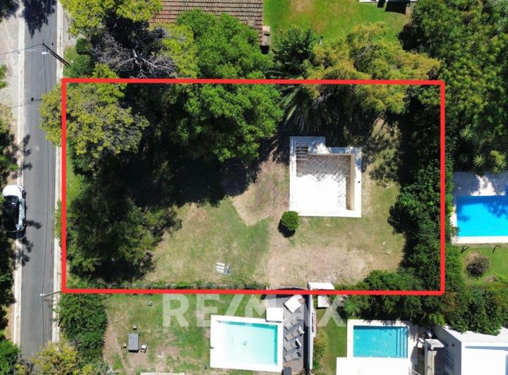 Terreno · 650m²