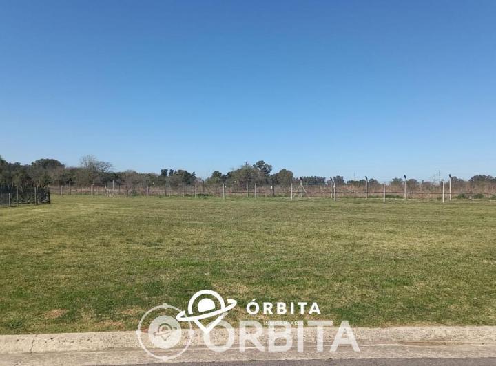 Terreno · 654m²
