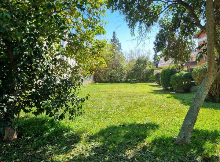 Terreno · 300m²