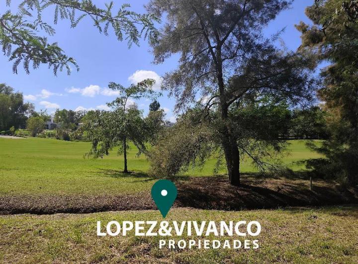 Terreno · 1800m²