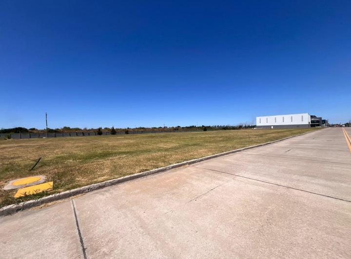 Terreno · 3518m²