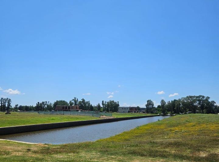 Terreno · 722m²