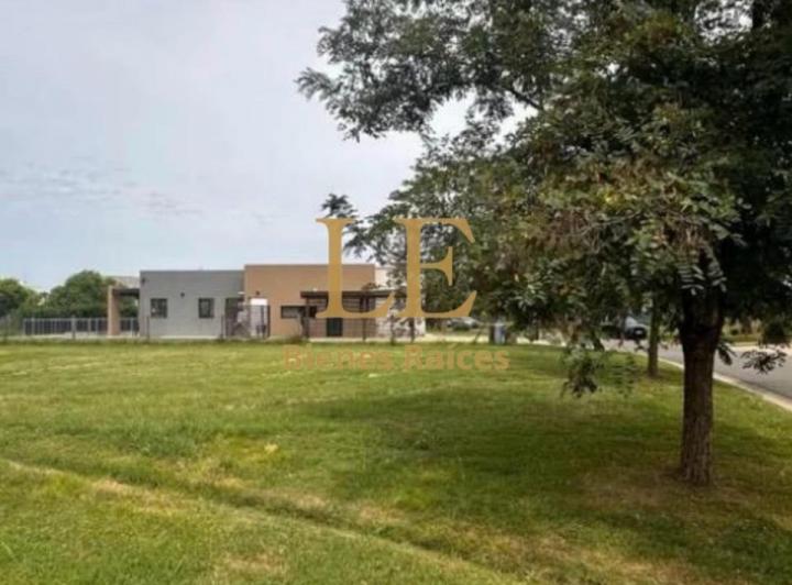 Terreno · 750m²