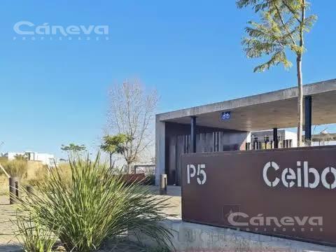 Terreno · 1027m²