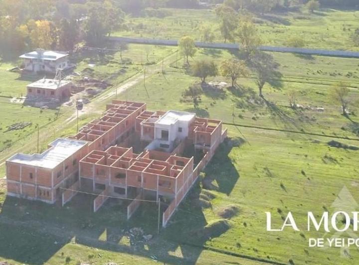 Terreno · 303m²