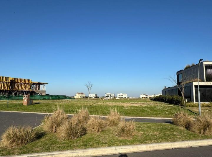 Terreno · 986m²