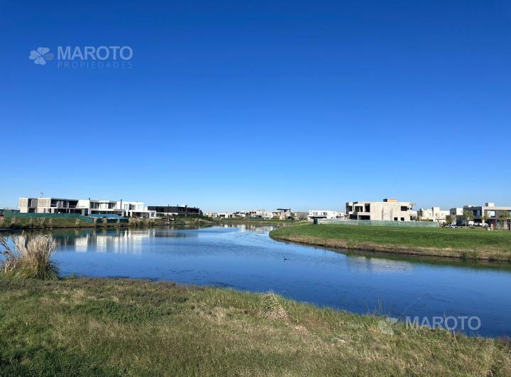 Terreno · 1045m²