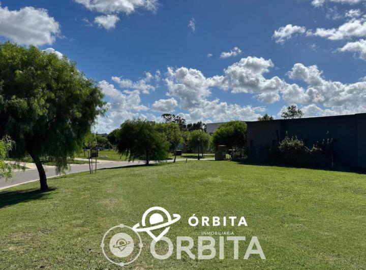 Terreno · 462m²