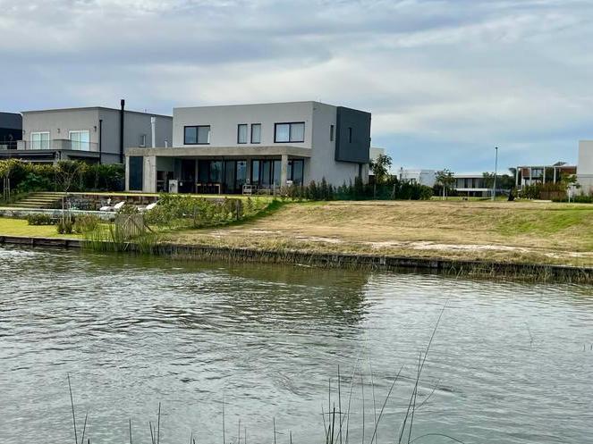 Terreno · 939m²